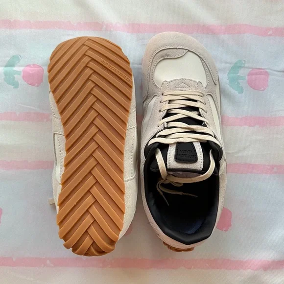 Bottega Veneta Orbit Flash Sea Salt/Black Sneakers - Picture 4 of 7